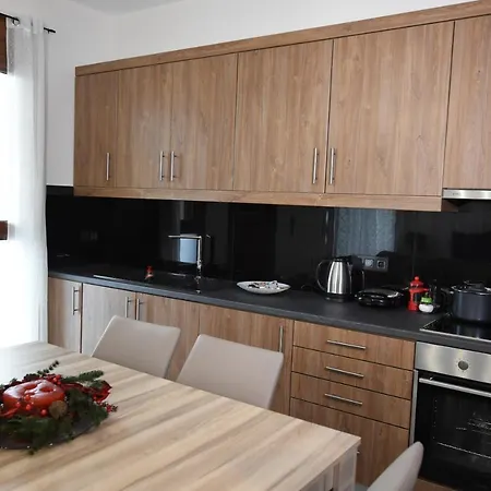 Katsaros - Elegant In Nafplio *