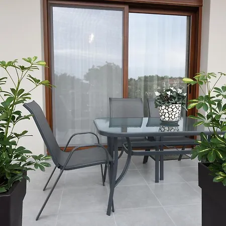 Katsaros - Elegant In Nafplio *