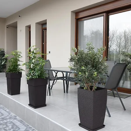 Katsaros - Elegant In Nafplio Ária