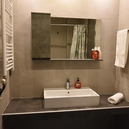 Katsaros - Elegant In Nafplio * Ária