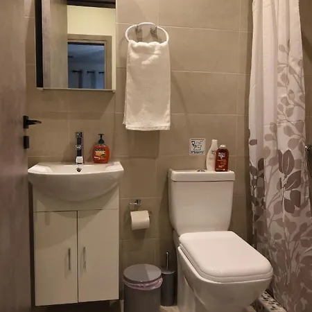 Daire Katsaros - Elegant In Nafplio *