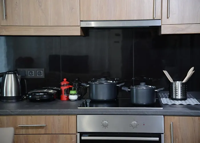 Katsaros - Elegant In Nafplio * Ária