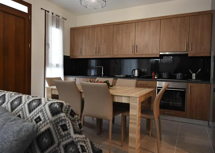 Katsaros - Elegant In Nafplio Ária