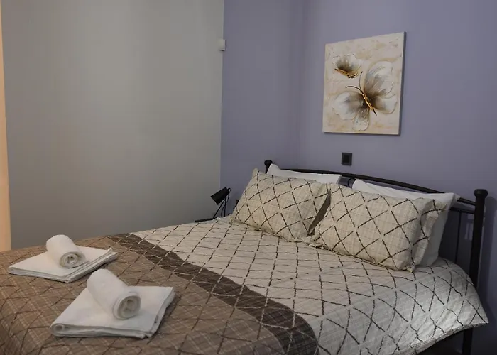 Katsaros - Elegant In Nafplio *