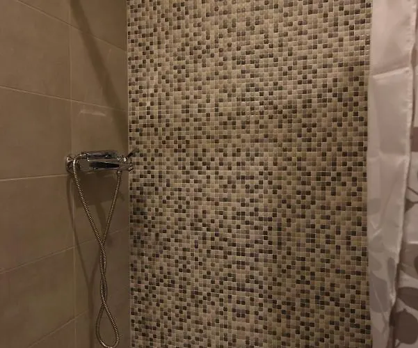 Katsaros - Elegant In Nafplio * Ária